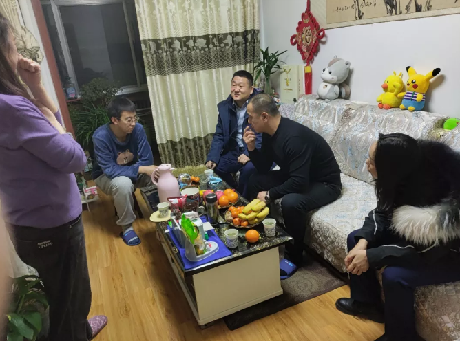 金年会-金年会（中国）一站式体育服务平台
产业开发板块深入开展员工家访活动(图2)