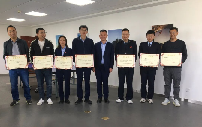 金年会-金年会(中国)一站式体育服务平台
团委举办“庆五一、迎五四”球类联谊比赛(图3) 金年会-金年会(中国)一站式体育服务平台
团委举办“庆五一、迎五四”球类联谊比赛(图3)