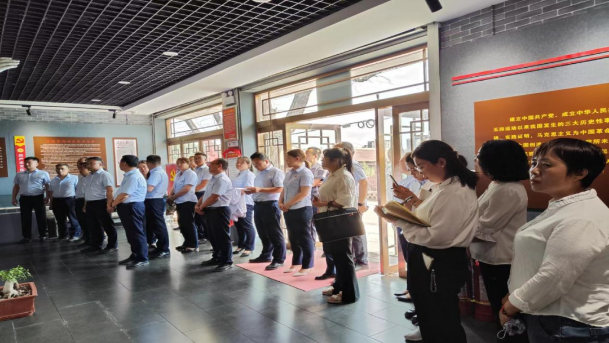 同心庆七一 喜迎二十大——金年会-金年会（中国）一站式体育服务平台
开展红色教育主题党日活动(图2)
